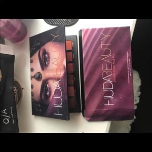 Huda beauty desert dusk pallet!